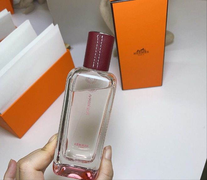 There was ROSE IKEBANA Hermes Fragrant Series Rose Path Perfume 100ml